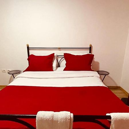 Hotel Drinos 티라나 외부 사진