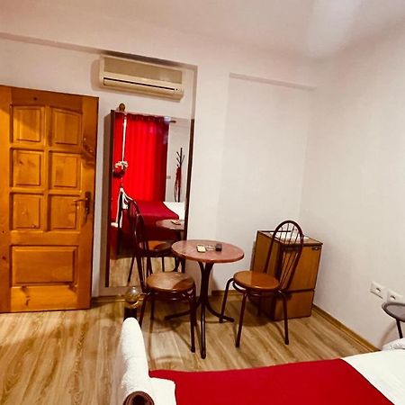 Hotel Drinos 티라나 외부 사진