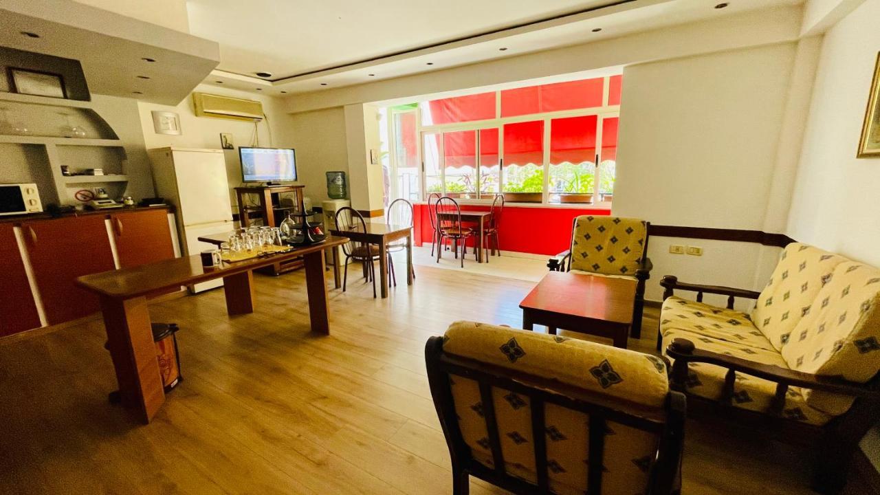 Hotel Drinos 티라나 외부 사진