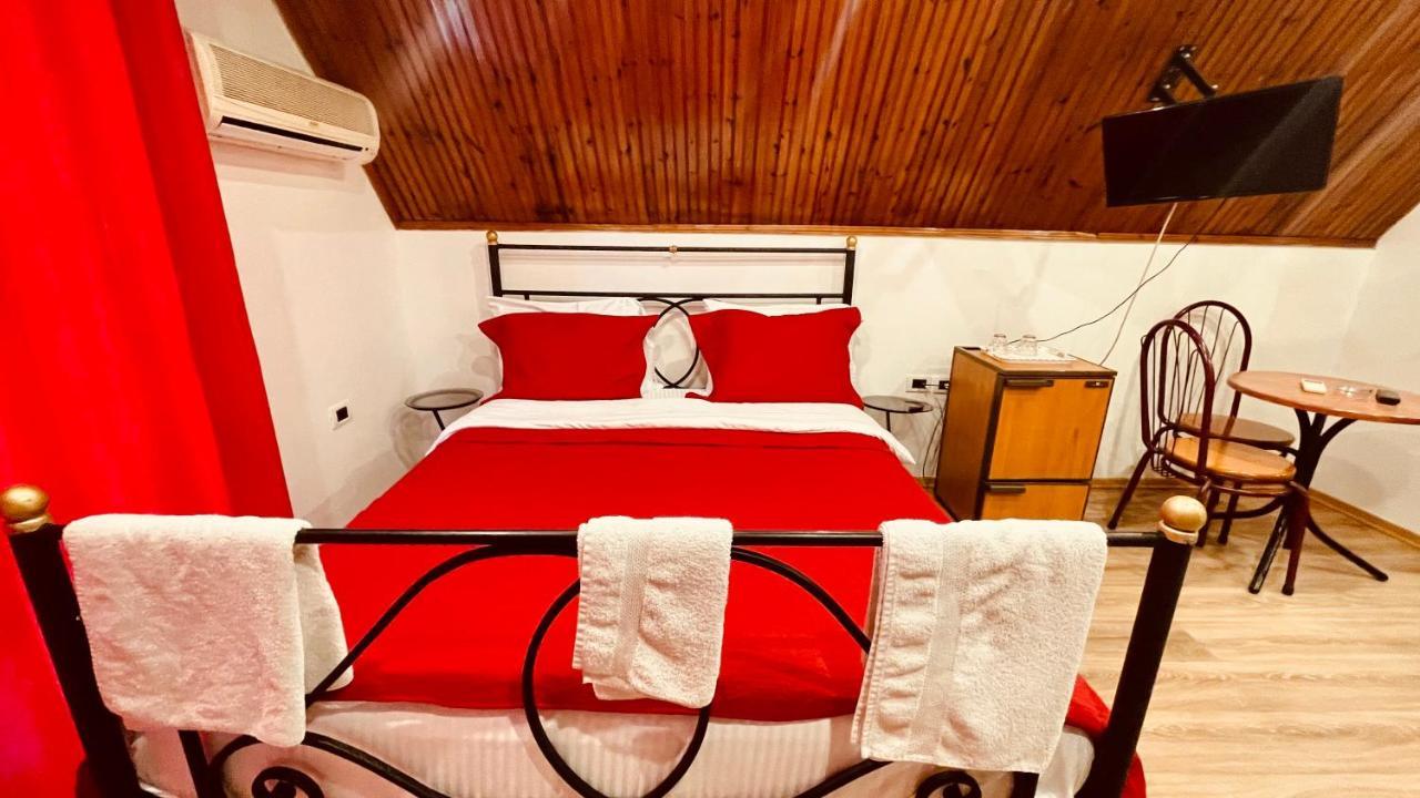 Hotel Drinos 티라나 외부 사진