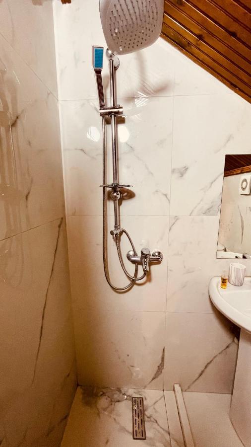 Hotel Drinos 티라나 외부 사진