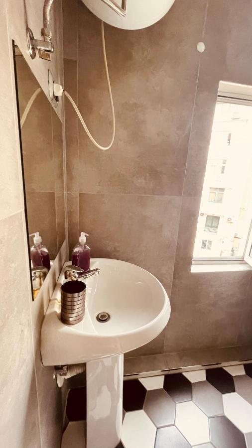 Hotel Drinos 티라나 외부 사진